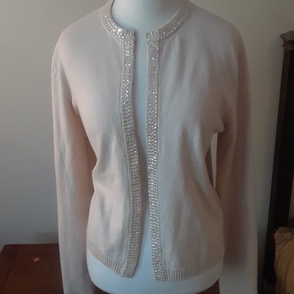 Sweater - Picture 4 of 4